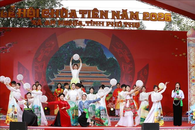 Chương trình văn nghệ đặc sắc tại Lễ khai hội. Ảnh: Vũ Hà - TTXVN