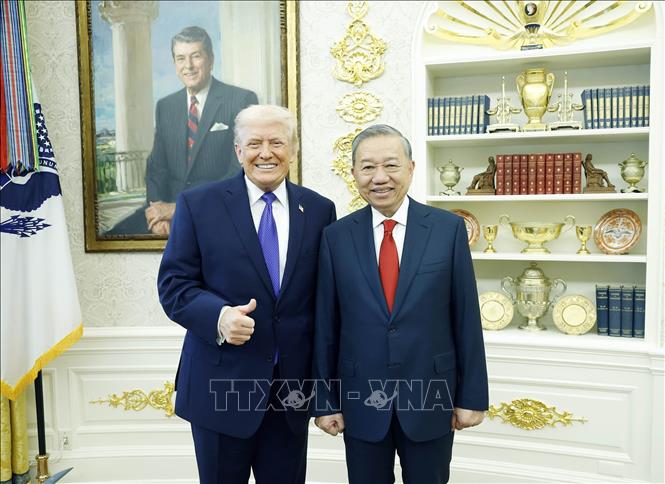 Party General Secretary To Lam meets with US President Donald Trump. VNA Photo: Thống Nhất 