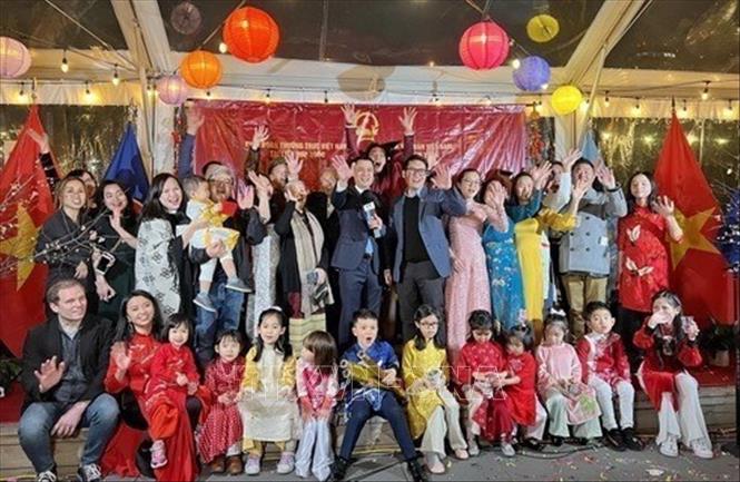 Phái đoàn Thường trực Việt Nam tại LHQ và Lãnh sự quán Việt Nam tại New York (Mỹ) tổ chức Tết Cộng đồng - “Xuân Quê Hương 2023 chung vui cùng cộng đồng người Việt ở khu vực New York và các tiểu bang lân cận (tối 14/1/2023). Ảnh: Thanh Tuấn - TTXVN  