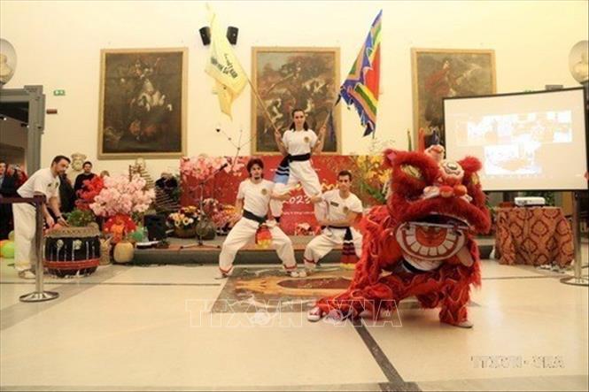 Đại sứ quán Việt Nam tại Italy tổ chức Chương trình “Xuân Quê hương 2023”, kết nối cộng đồng người Việt tại Italy, Cyprus và Malta trực tiếp và trực tuyến (Rome, 14/1/2023). Ảnh: Hải Linh - TTXVN  