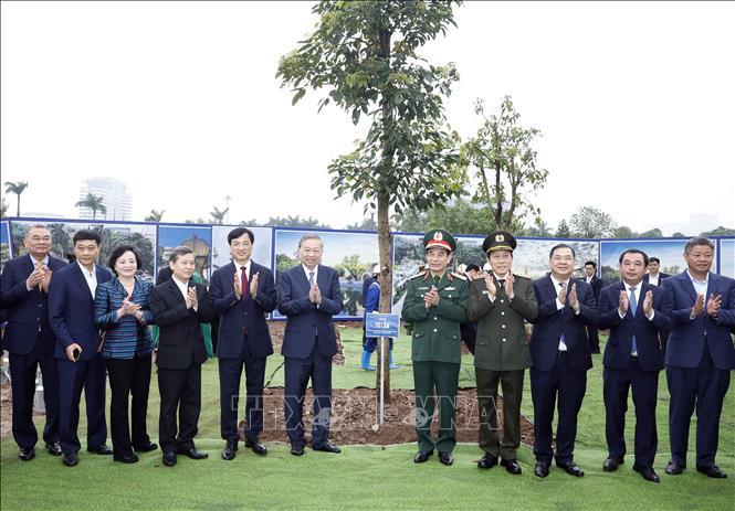 Tổng Bí thư Tô Lâm và các đại biểu tại Lễ phát động “Tết trồng cây đời đời nhớ ơn Bác Hồ” Xuân Bính Ngọ 2026. Ảnh: Thống Nhất – TTXVN