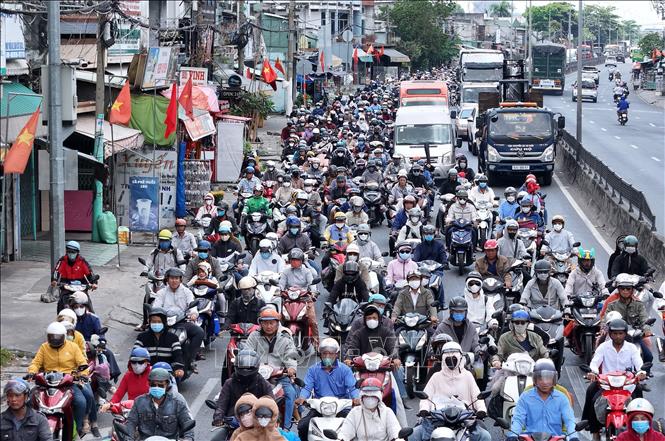 Giao thông cửa ngõ TP. Hồ Chí Minh tăng cao ngày cuối kỳ nghỉ Tết. Ảnh: Hồng Đạt - TTXVN