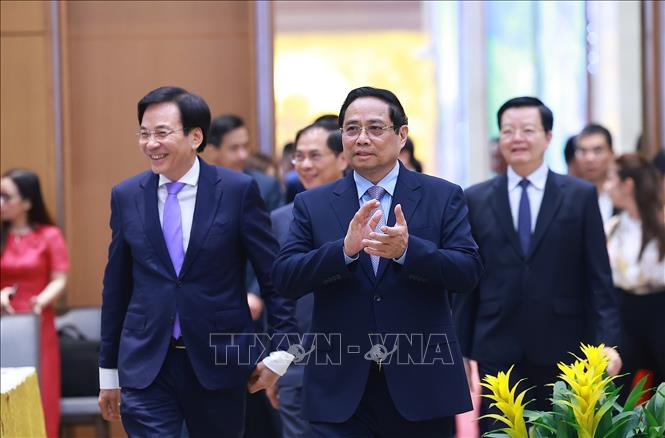 Thủ tướng Phạm Minh Chính chúc Tết lãnh đạo, cán bộ, nhân viên Văn phòng Chính phủ. Ảnh: Dương Giang-TTXVN 
