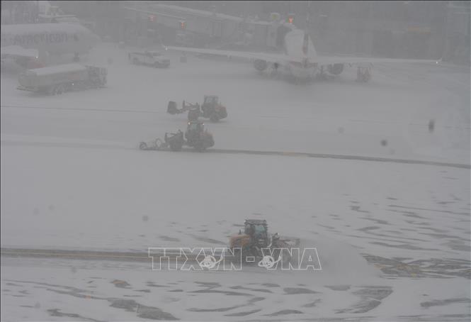 Tuyết rơi dày tại New York, Mỹ. Ảnh: THX/TTXVN