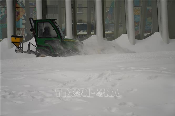 Tuyết rơi dày tại New York, Mỹ. Ảnh: THX/TTXVN