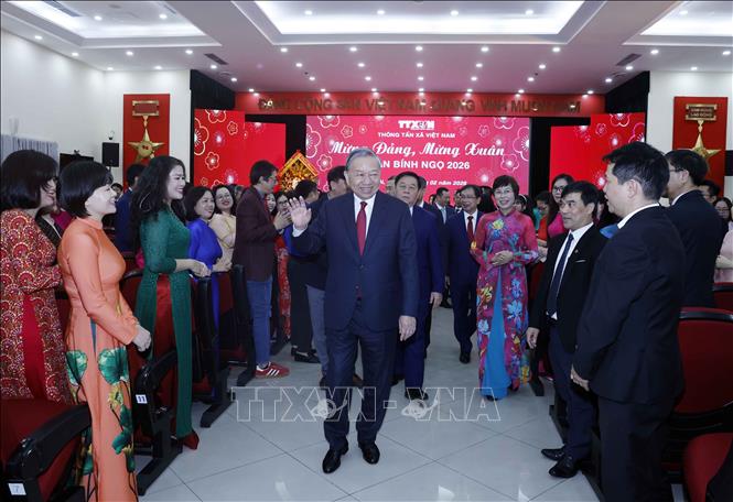 Tổng Bí thư Tô Lâm đến thăm, chúc Tết cán bộ, phóng viên, biên tập viên, người lao động Thông tấn xã Việt Nam. Ảnh: Thống Nhất - TTXVN