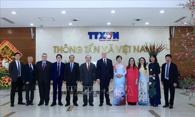 Các đại biểu chụp ảnh chung. Ảnh: Tuấn Anh - TTXVN