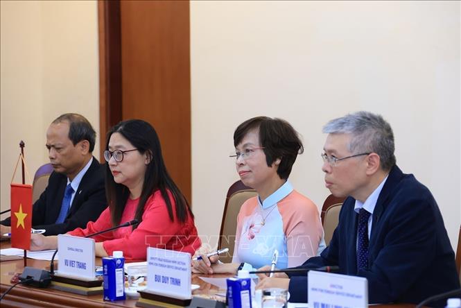 VNA General Director Vu Viet Trang speaks at the meeting. VNA Photo: Tuấn Anh