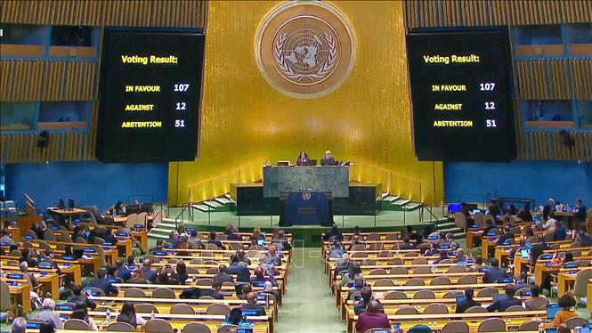 Đại hội đồng LHQ thông qua Nghị quyết “Ủng hộ hòa bình lâu dài ở Ukraine”. Ảnh: TTXVN phát