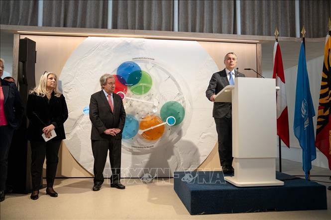 Ngoại trưởng Thụy Sĩ Ignazio Cassis phát biểu tại lễ khai trương trung tâm mới. Ảnh: TTXVN phát 