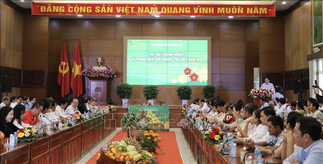 Toàn cảnh buổi họp mặt. Ảnh: Hồng Nhung - TTXVN