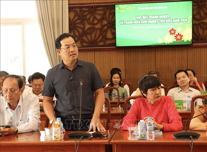 TS. Lương Nguyễn Duy Thông, Bí thư Đảng bộ Hiệp hội Doanh nghiệp tỉnh Đồng Tháp phát biểu. Ảnh: Hồng Nhung - TTXVN