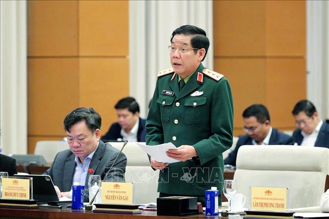 Thứ trưởng Bộ Quốc phòng Nguyễn Văn Gấu phát biểu. Ảnh: Doãn Tấn - TTXVN
