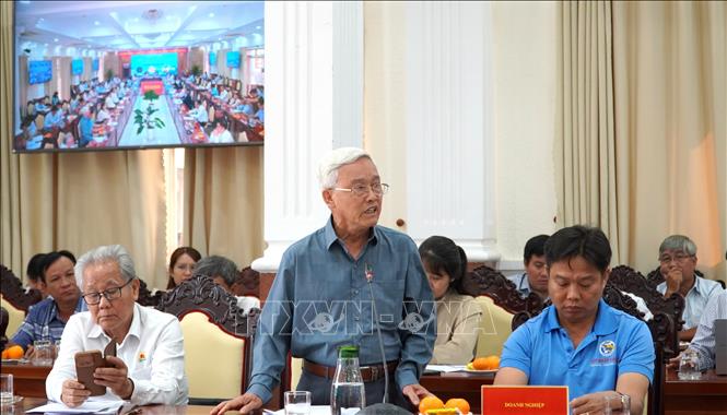 Ông Phạm Thái Bình, Chủ tịch HÐQT Công ty cổ phần Nông nghiệp Công nghệ cao Trung An phát biểu. Ảnh: Văn Sĩ - TTXVN