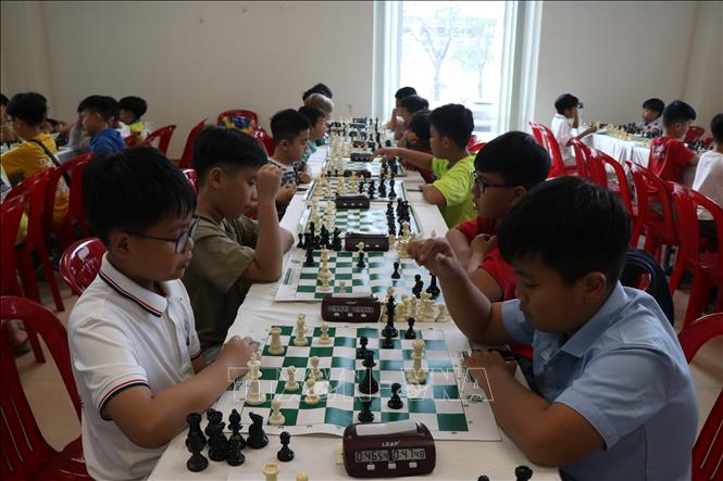 Thi đấu cờ vua tại giải đấu. Ảnh: Mai Trang - TTXVN 