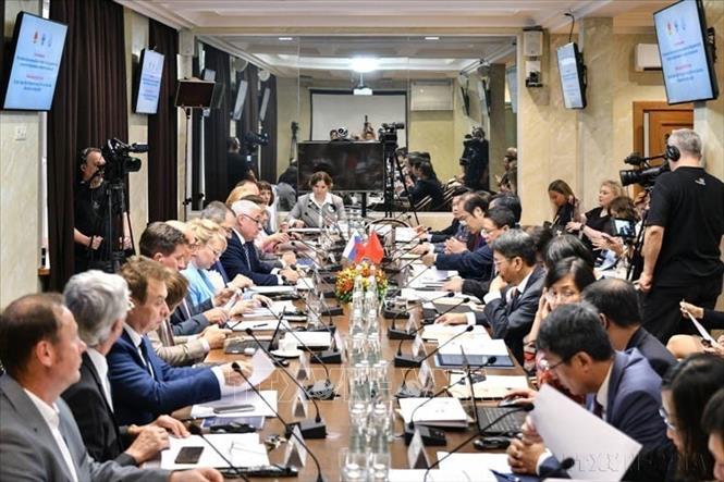 Kỳ họp lần thứ 5 Ủy ban Hợp tác Nga-Việt trong lĩnh vực giáo dục, khoa học và công nghệ nhằm tổng kết, đánh giá và rà soát các nội dung hợp tác, xác định phương hướng hợp tác giai đoạn tới. Ảnh: Quang Vinh - TTXVN