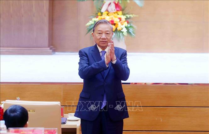 Tổng Bí thư Tô Lâm đến thăm, chúc Tết Cục An ninh điều tra (Bộ Công an). Ảnh: Phạm Kiên - TTXVN