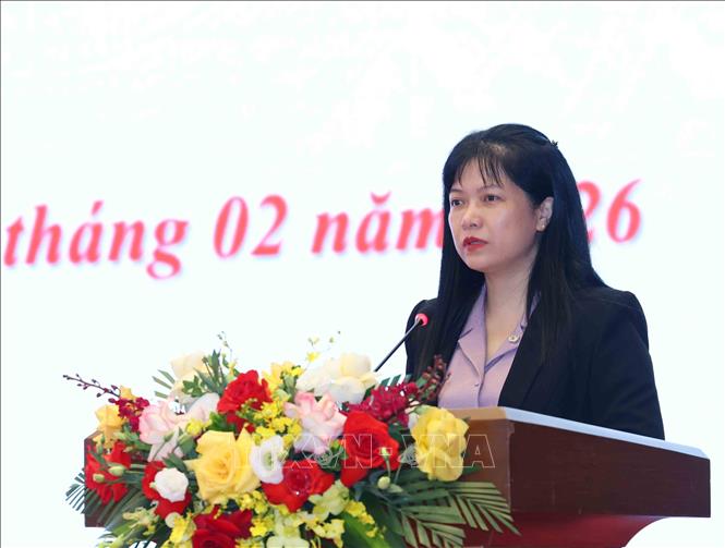 Đồng chí Tạ Thị Yên, Phó Chủ nhiệm Uỷ ban Công tác đại biểu của Quốc hội thông tin chuyên đề “Về công tác bầu cử đại biểu Quốc hội khoá XVI và đại biểu HĐND các cấp nhiệm kỳ 2026 – 2031”. Ảnh: Phương Hoa – TTXVN