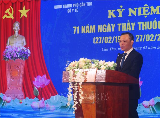 PGS.TS.BS Hoàng Quốc Cường, Giám đốc Sở Y tế Cần Thơ, phát biểu tại sự kiện. Ảnh: Ánh Tuyết - TTXVN