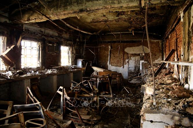 Bệnh viện bị phá hủy do xung đột tại Khartoum, Sudan. Ảnh: THX/TTXVN