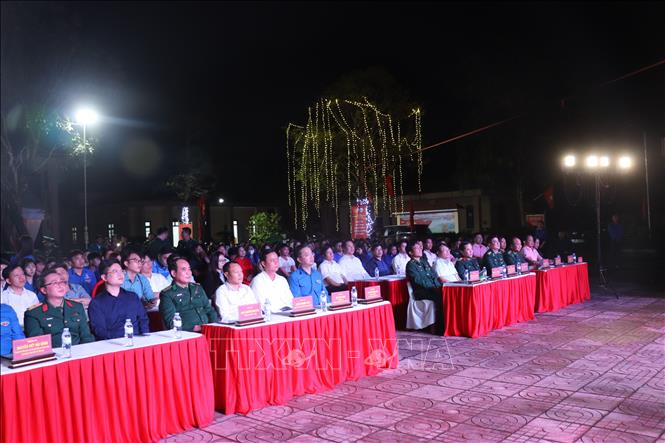 Đại biểu tham dự chương trình. Ảnh: Hoàng Ngà - TTXVN