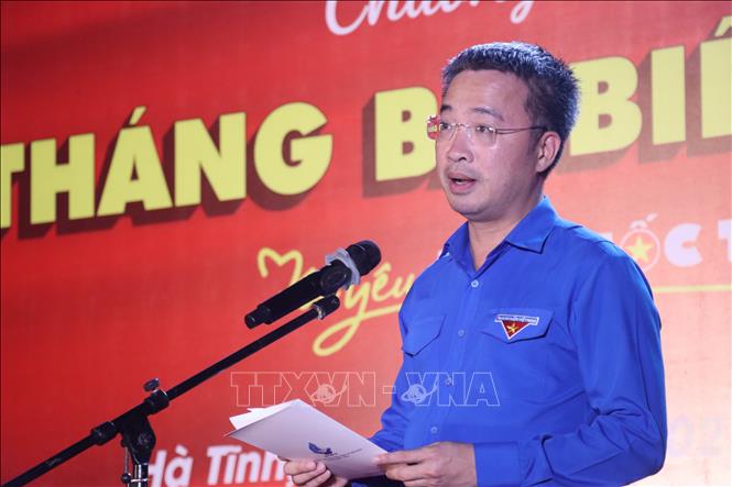 Ông Nguyễn Tường Lâm, Bí thư Ban Chấp hành Trung ương Đoàn, Chủ tịch Trung ương Hội Liên hiệp Thanh niên Việt Nam phát biểu tại chương trình. Ảnh: Hoàng Ngà - TTXVN