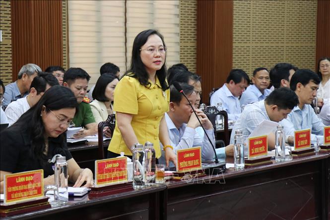 Bà Châu Thị Thanh Hà, Bí thư Đảng ủy phường Phan Rang phát biểu tại buổi kiểm tra. Ảnh: Nguyễn Thành – TTXVN