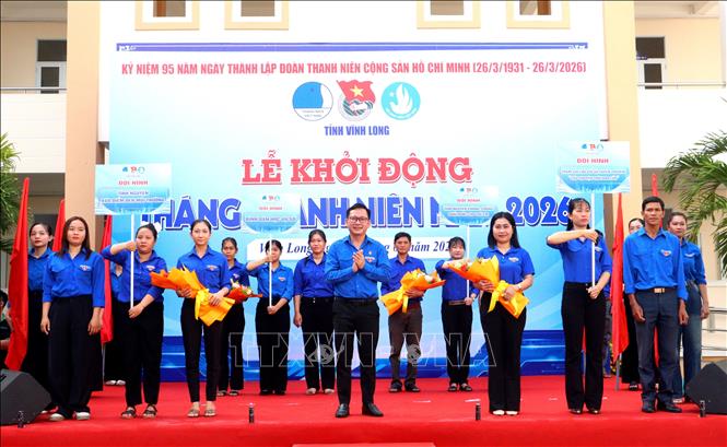 Ra mắt 4 đội hình thanh niên xung kích tình nguyện trong Tháng Thanh niên tỉnh Vĩnh Long năm 2026. Ảnh: Lê Thúy Hằng – TTXVN 