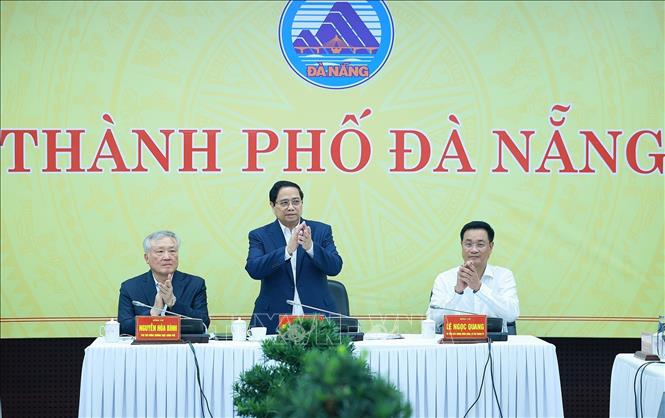 Thủ tướng Phạm Minh Chính làm việc với Ban Thường vụ Thành uỷ Đà Nẵng về tình hình phát triển kinh tế-xã hội. Ảnh: Dương Giang-TTXVN
