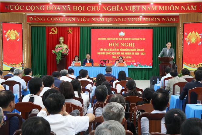 Quang cảnh hội nghị tiếp xúc cử tri tại xã Hưng Lộc. Ảnh: Mai Trang - TTXVN 