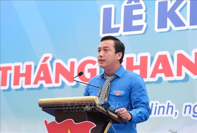 Bí thư Tỉnh đoàn Tây Ninh Trần Hải Phú phát biểu tại lễ khởi động Tháng Thanh niên. Ảnh: Đức Hạnh - TTXVN