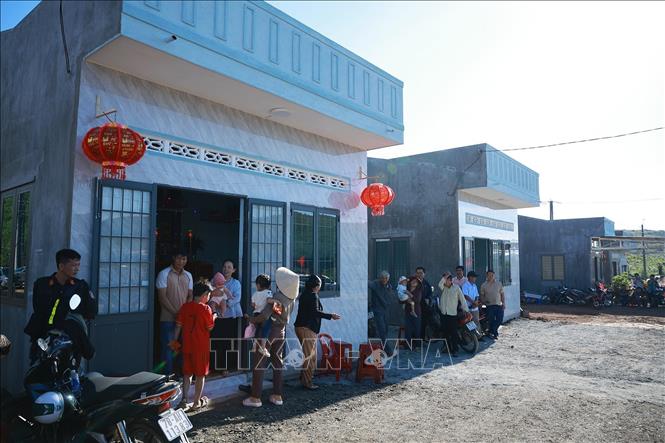 Khu nhà ở Tái định cư trong “Chiến dịch Quang Trung” tại thôn Vĩnh Xuân, xã Tuy An Tây, phía Đông tỉnh Đắk Lắk. Ảnh: Dương Giang-TTXVN
