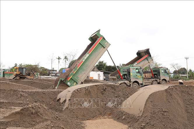 Phần nền được thi công rất kỹ. Ảnh: Đức Phương – TTXVN