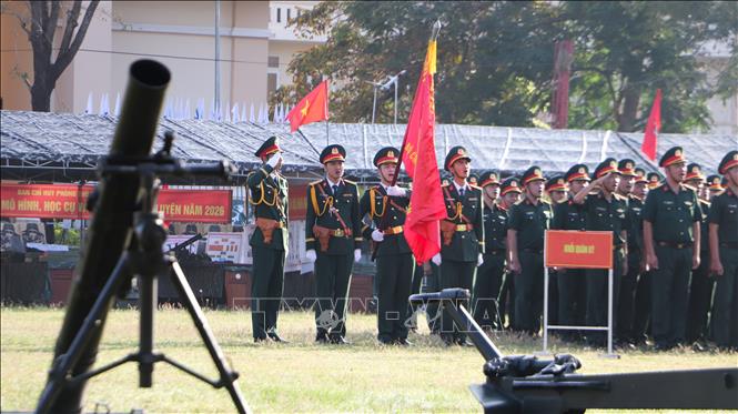 Các đơn vị tại lễ ra quân huấn luyện. Ảnh: Hồng Thái - TTXVN