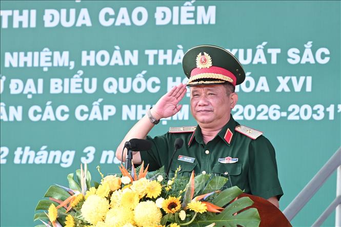 Thiếu tướng Trần Chí Tâm, Phó Chính ủy Quân khu 7 phát biểu chỉ đạo tại Lễ ra quân huấn luyện của Bộ Chỉ huy Quân sự tỉnh Tây Ninh. Ảnh: Bùi Giang - TTXVN