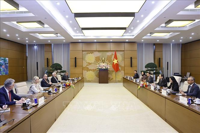 Chủ tịch Quốc hội Trần Thanh Mẫn tiếp Phó Chủ tịch thứ nhất Quốc hội Hy Lạp Ioannis Plakiotakis. Ảnh: Doãn Tấn - TTXVN 