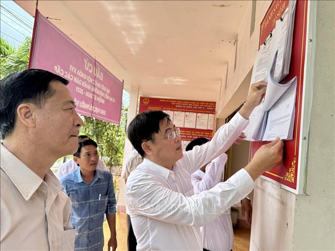 Xã Phú Tân (tỉnh Cà Mau) hoàn tất công tác chuẩn bị cho bầu cử đại biểu Quốc hội và Hội đồng Nhân dân tỉnh. Ảnh: Chanh Đa-TTXVN