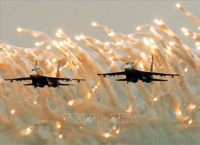 Không quân Việt Nam được trang bị dòng máy bay tiêm kích hiện đại Su-30MK2, hiện thực hóa chủ trương tiến thẳng lên hiện đại. Ảnh: Lâm Khánh - TTXVN