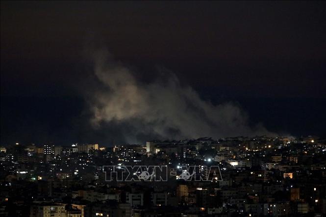 Khói bốc lên sau một cuộc tấn công tại Beirut, Liban ngày 2/3/2026. Ảnh: THX/TTXVN