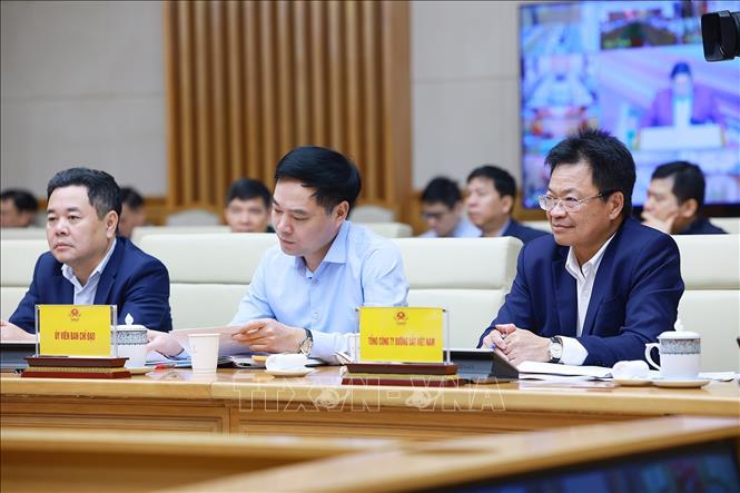 Đại diện các bộ, ngành tham dự Phiên họp thứ bảy của Ban Chỉ đạo các công trình trọng điểm, dự án quan trọng quốc gia lĩnh vực đường sắt. Ảnh: Dương Giang-TTXVN
