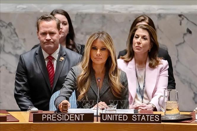 Đệ nhất phu nhân Mỹ Melania Trump chủ trì cuộc họp HĐBA LHQ về trẻ em, giáo dục và công nghệ trong xung đột. Ảnh: TTXVN phát