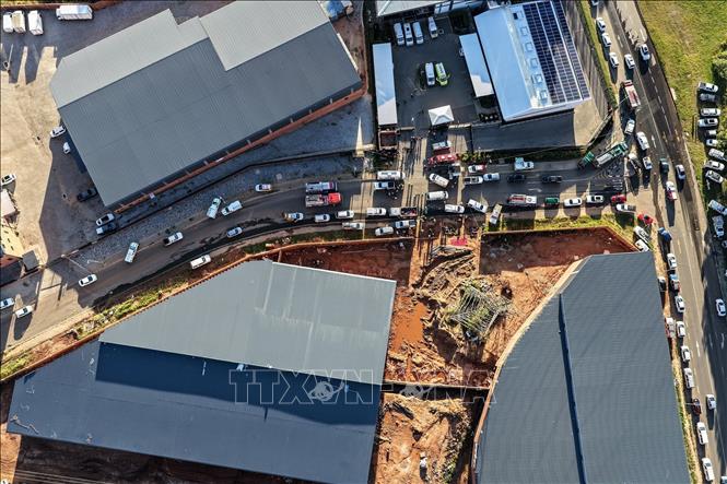 Hiện trường vụ sập nhà ở Johannesburg, Nam Phi ngày 2/3/2026. Ảnh: THX/TTXVN