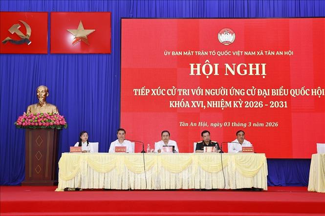 Chủ tịch Quốc hội Trần Thanh Mẫn tiếp xúc cử tri tại xã Tân An Hội, Hồ Chí Minh. Ảnh: Doãn Tấn - TTXVN