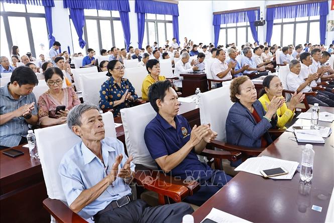 Cử tri tại xã Tân An Hội, TP. Hồ Chí Minh dự hội nghị. Ảnh: Doãn Tấn - TTXVN