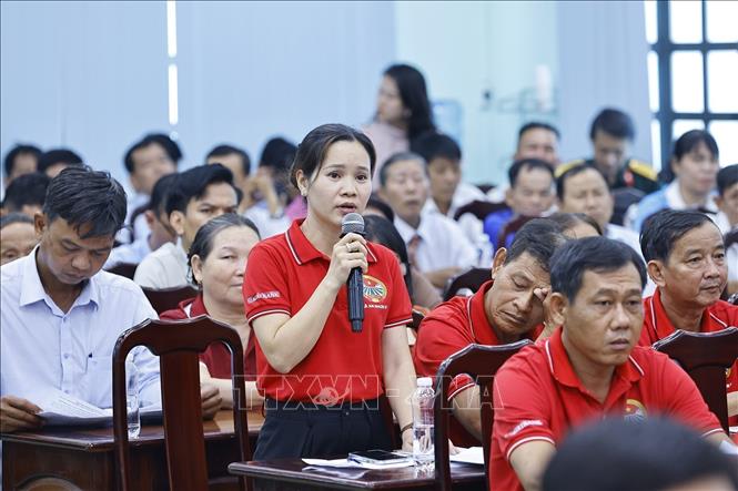 Cử tri xã Tân An Hội phát biểu. Ảnh: Doãn Tấn - TTXVN