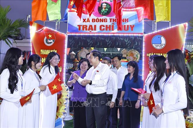 Chủ tịch Quốc hội Trần Thanh Mẫn dự Đêm trại tòng quân tại xã Đông Thạnh, Thành phố Hồ Chí Minh. Ảnh: Doãn Tấn - TTXVN