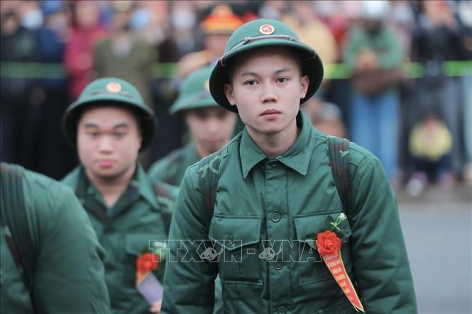 Tân binh tham dự lễ giao, nhận quân năm 2026 tại điểm giao nhận quân số 06: Ban chỉ huy PTkV4 - Gia Lâm. Ảnh: Minh Quyết - TTXVN