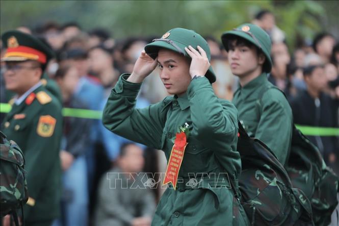 Tân binh tham dự lễ giao, nhận quân năm 2026 tại điểm giao nhận quân số 06: Ban chỉ huy PTkV4 - Gia Lâm. Ảnh: Minh Quyết - TTXVN