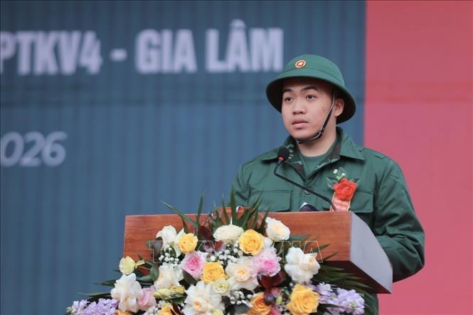 Tân binh Nguyễn Tiến Phúc (Gia Lâm) đại diện phát biểu. Ảnh: Minh Quyết - TTXVN
