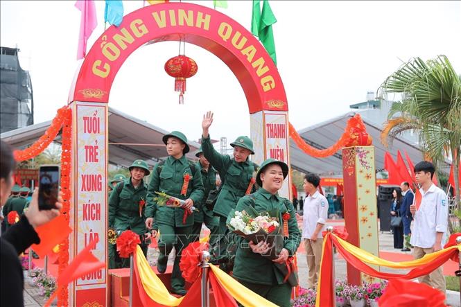 Tân binh tham dự lễ giao, nhận quân năm 2026 tại điểm giao nhận quân số 06: Ban chỉ huy PTkV4 - Gia Lâm. Ảnh: Minh Quyết - TTXVN